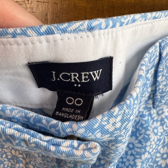 J.CREW floral blue Chino Shorts sz 00 - Picture 2 of 5
